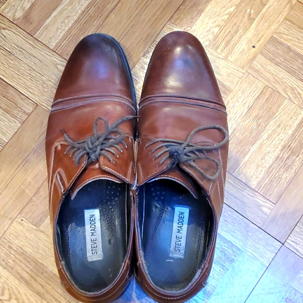 Steve Madden Mens brown dress shoe
